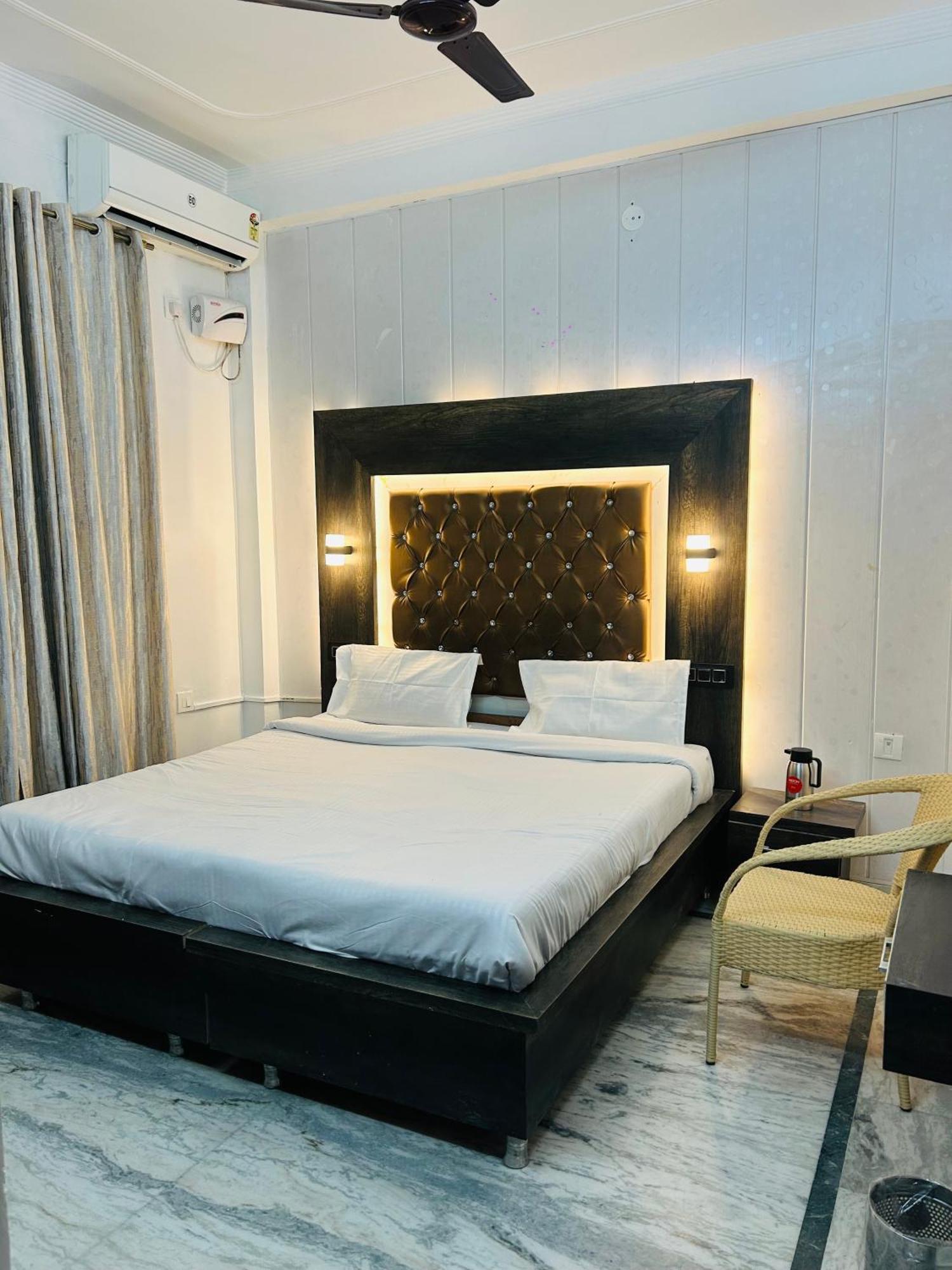 Maa Vaibhav Laxmi Guest House Rishīkesh Zewnętrze zdjęcie